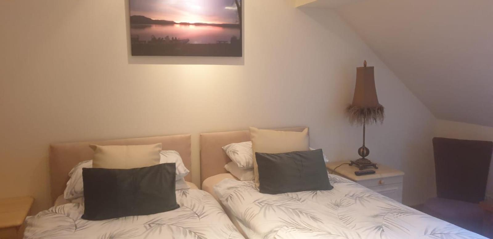 Апартаменты Culag Lochside Self Catering Лусс Экстерьер фото